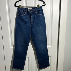 COPY - Curve Love Ultra High Rise 90s Straight Jean